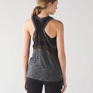 Lululemon athletica work the circuit tank with built in support bra size 4
